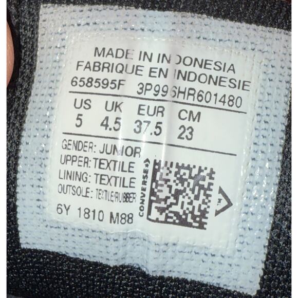 Size 5 - Converse all star Red/Black Shoes - Picture 6 of 9